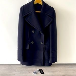 Woman’s Gucci wool overcoat large collar vintage!!!